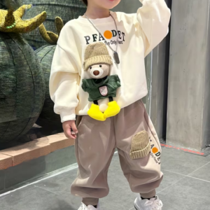 Boys' round-neck hoodie and khaki long pants set